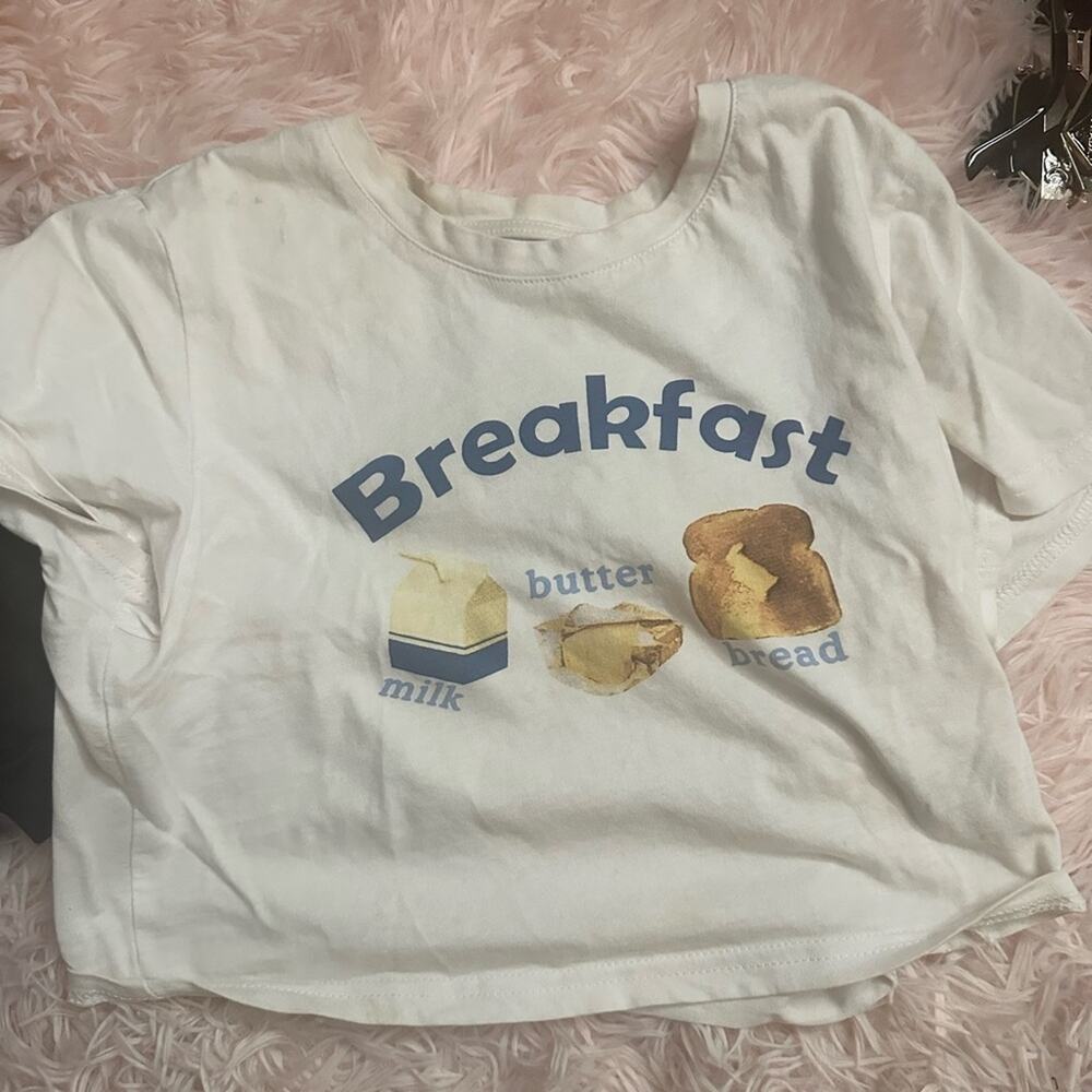 🗽Breakfast Graphic White Crop Tee - Women